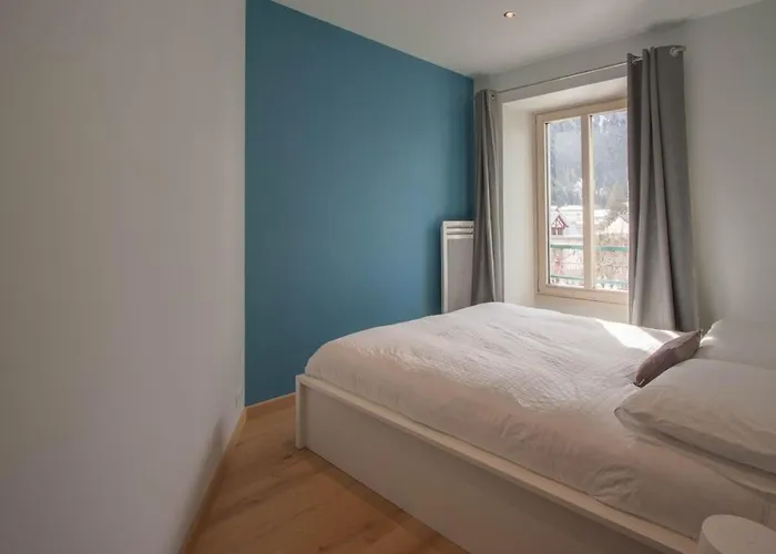 Les Aiguilles- Town Centre Luxury 2 Bedroom