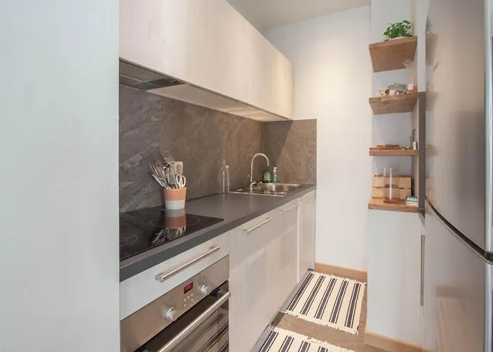 Apartment Les Aiguilles- Town Centre Luxury 2 Bedroom